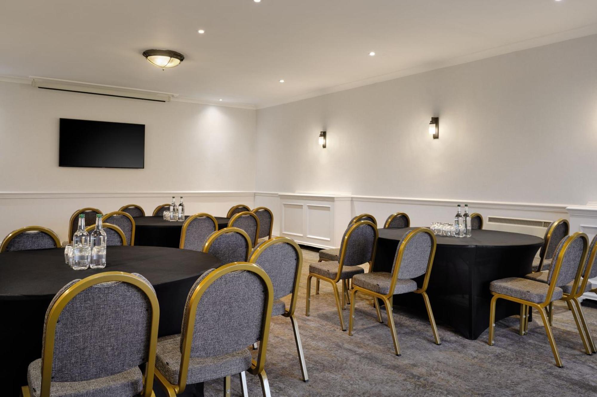 Delta Hotels By Marriott St Pierre Country Club Chepstow Buitenkant foto