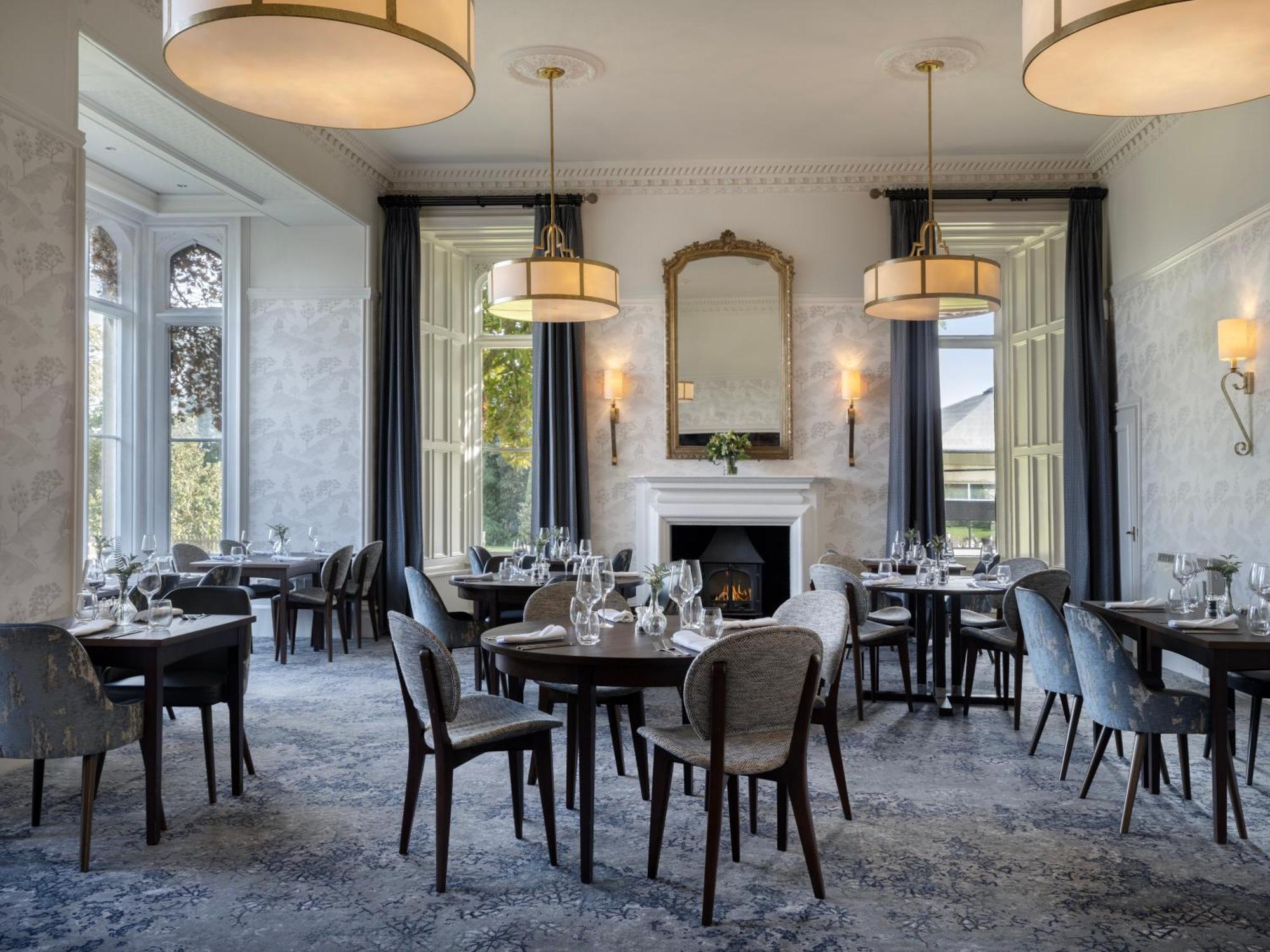 Delta Hotels By Marriott St Pierre Country Club Chepstow Buitenkant foto