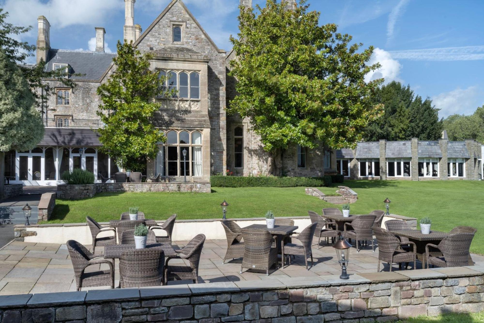 Delta Hotels By Marriott St Pierre Country Club Chepstow Buitenkant foto