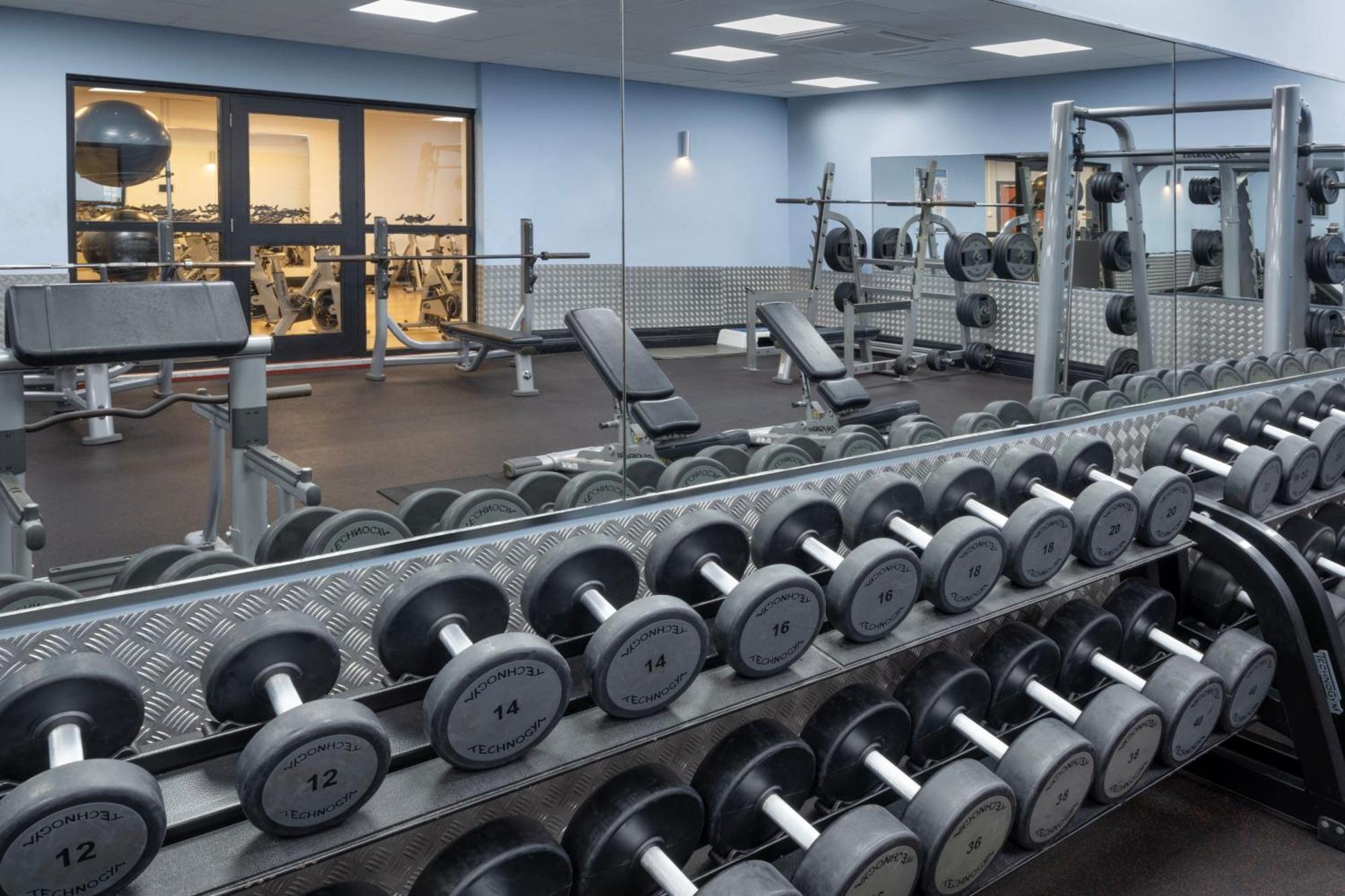 Delta Hotels By Marriott St Pierre Country Club Chepstow Buitenkant foto